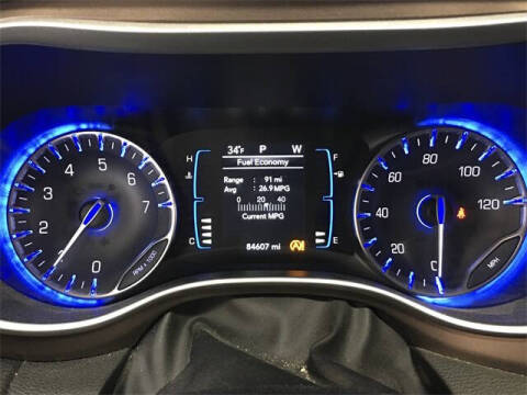 2017 Chrysler Pacifica Touring-L