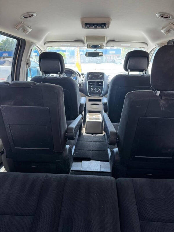 2016 Dodge Grand Caravan SE