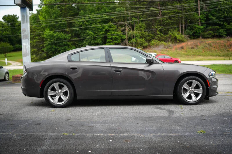 2017 Dodge Charger SXT