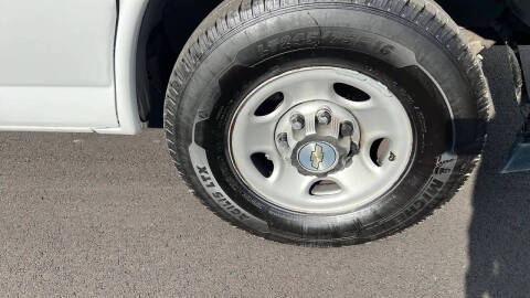 2022 Chevrolet Express 2500