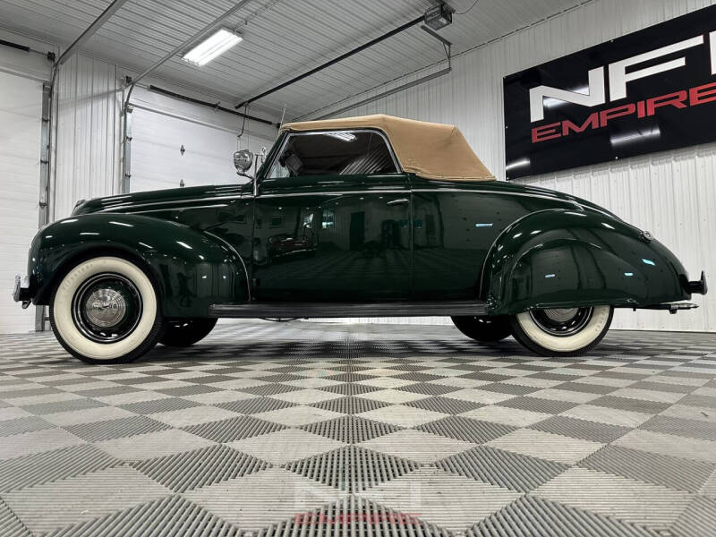 1939 Ford Deluxe