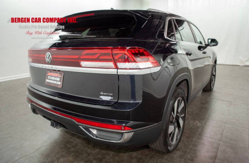 2024 Volkswagen Atlas Cross Sport SE 4Motion