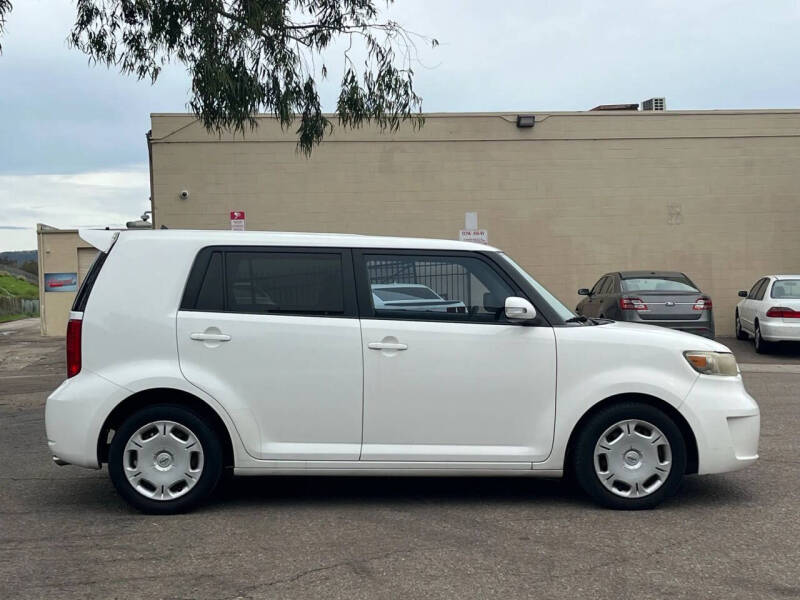 2008 Scion xB