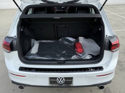 2026 Volkswagen Golf GTI SE