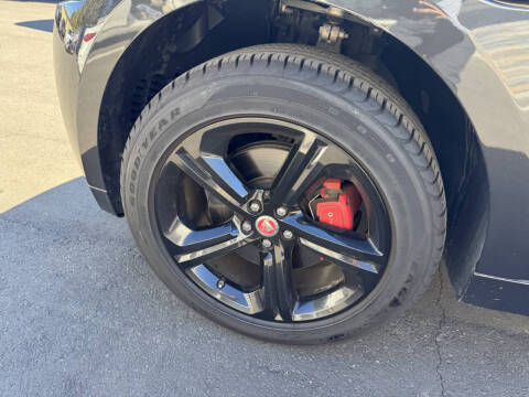 2018 Jaguar F-PACE S