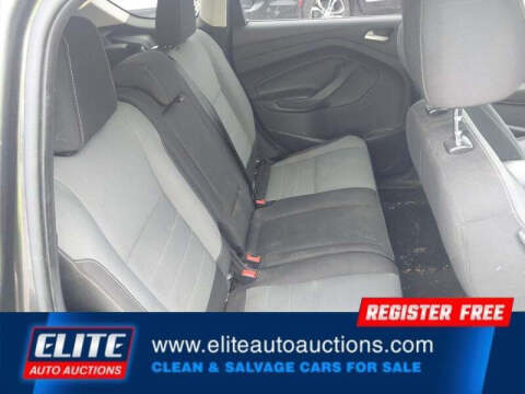 2016 Ford Escape SE