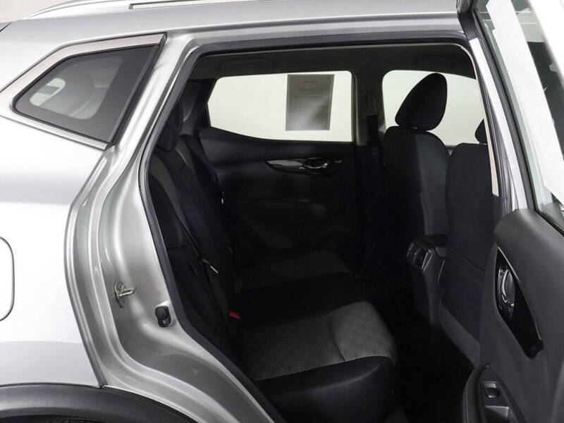 2022 Nissan Rogue Sport SV