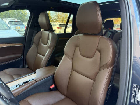 2023 Volvo XC90 B5 Plus Bright Theme