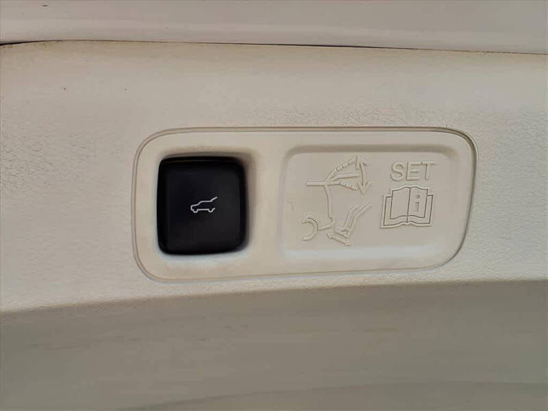 2018 Lincoln Navigator Black Label