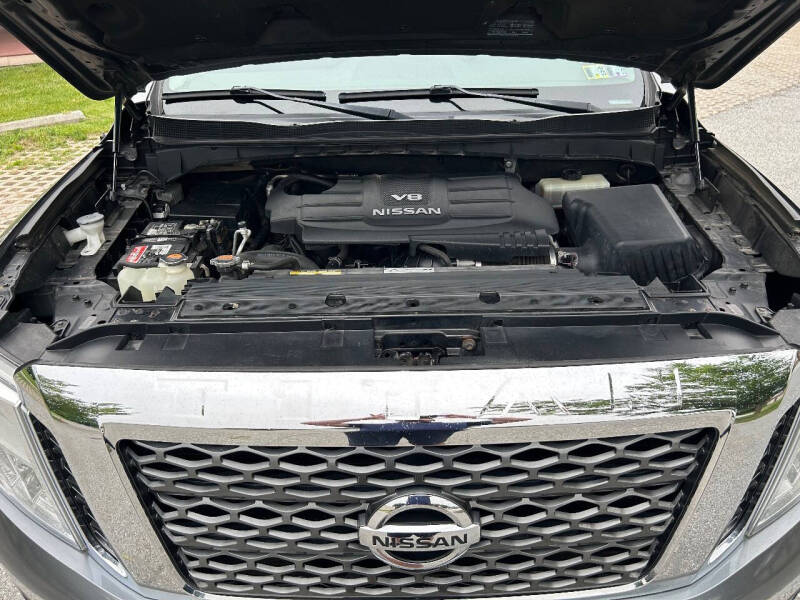 2017 Nissan Titan SV