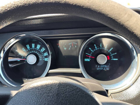2011 Ford Mustang V6