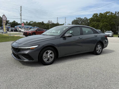 2025 Hyundai Elantra SE