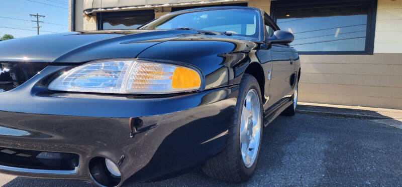 1995 Ford Mustang null photo 11