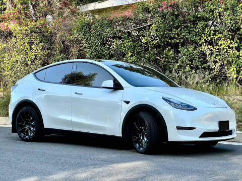 2023 Tesla Model Y Long Range