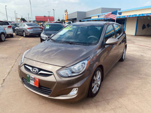 2012 Hyundai Accent SE