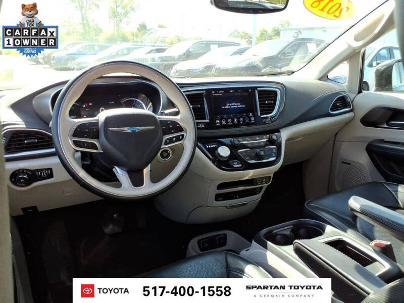 2018 Chrysler Pacifica Hybrid Limited