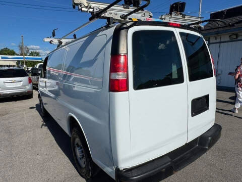 2017 Chevrolet Express 2500