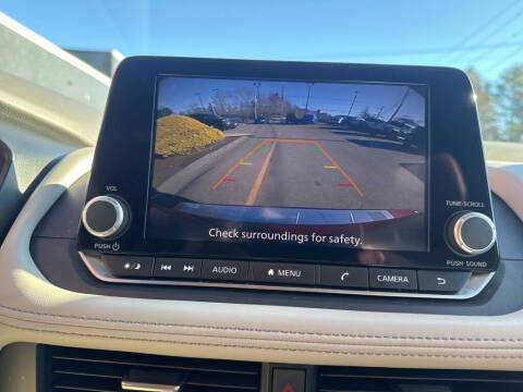 2025 Nissan Rogue SV