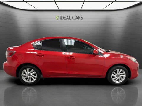 2013 Mazda MAZDA3