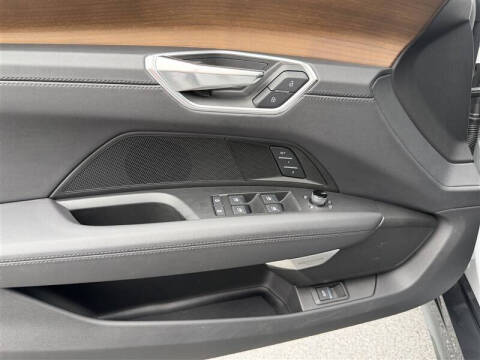 2023 Audi e-tron GT quattro Premium Plus