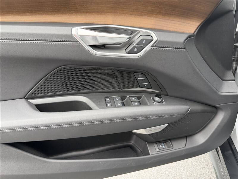 2023 Audi e-tron GT quattro Premium Plus