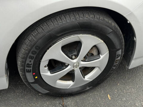 2012 Toyota Prius Two