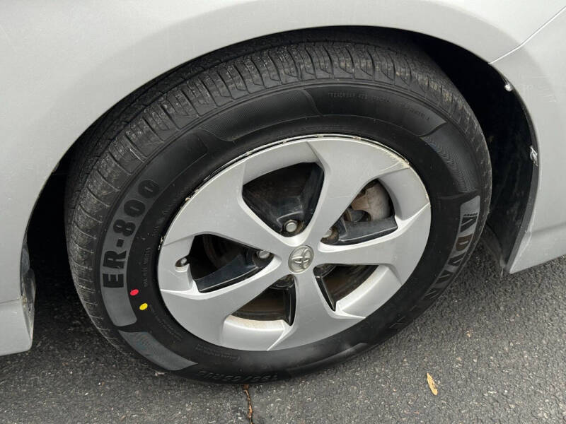 2012 Toyota Prius Two