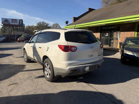2011 Chevrolet Traverse LT