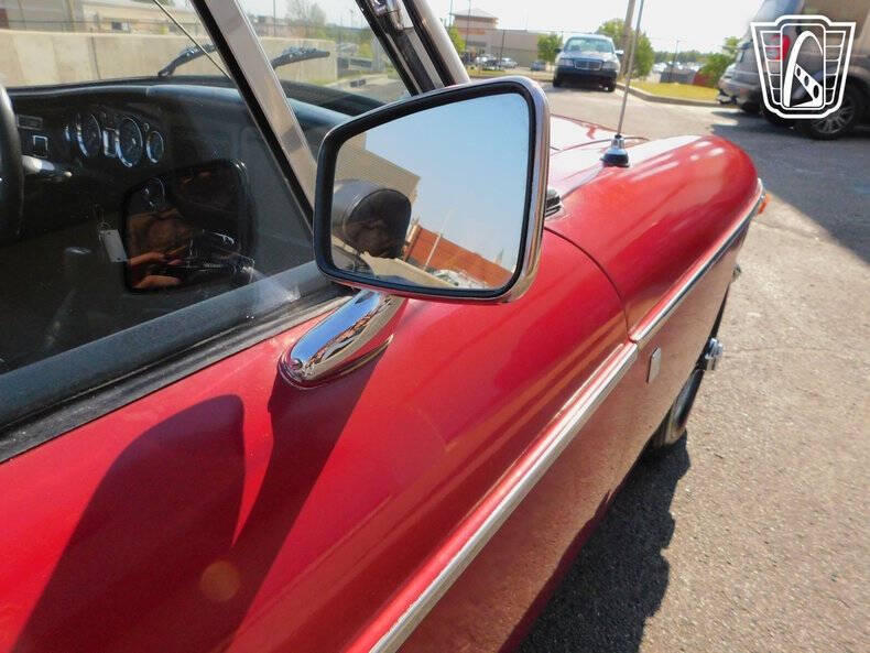 1974 MG B