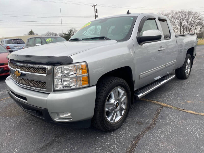 2013 Chevrolet Silverado 1500 for sale at Budjet Cars in Michigan City IN