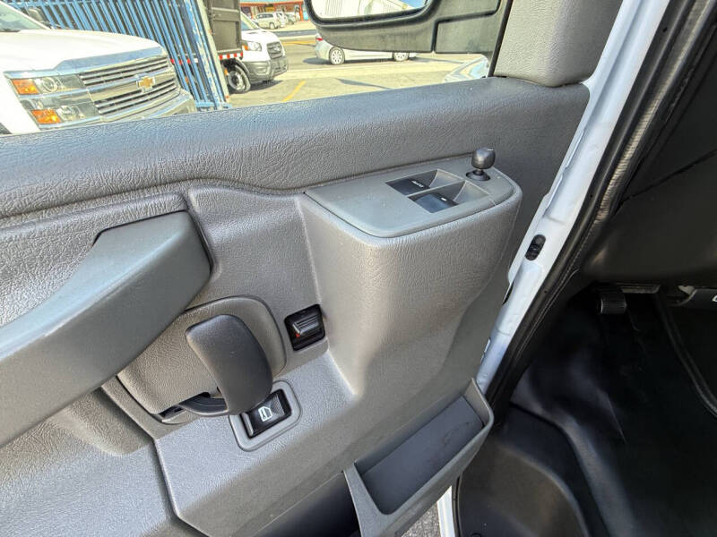 2020 GMC Savana 2500