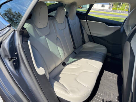 2015 Tesla Model S 85D