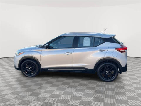 2020 Nissan Kicks SR
