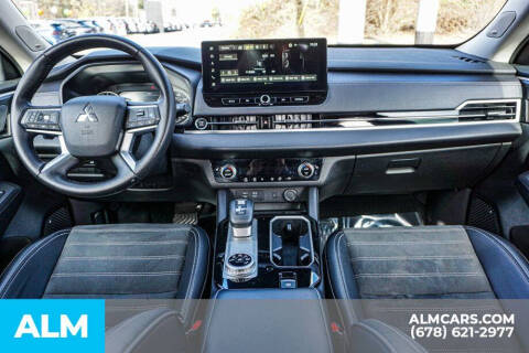 2025 Mitsubishi Outlander SE