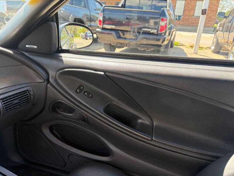 2003 Ford Mustang