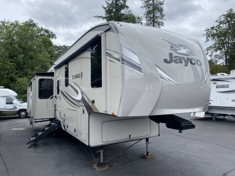 2018 Jayco Eagle 317RLOK / 36ft for sale at Jim Clarks Consignment Country - 5th Wheel Trailers in Grants Pass OR