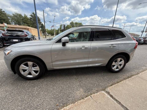 2022 Volvo XC60 B5 Momentum