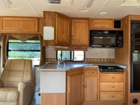 2007 Freightliner XCS Chassis