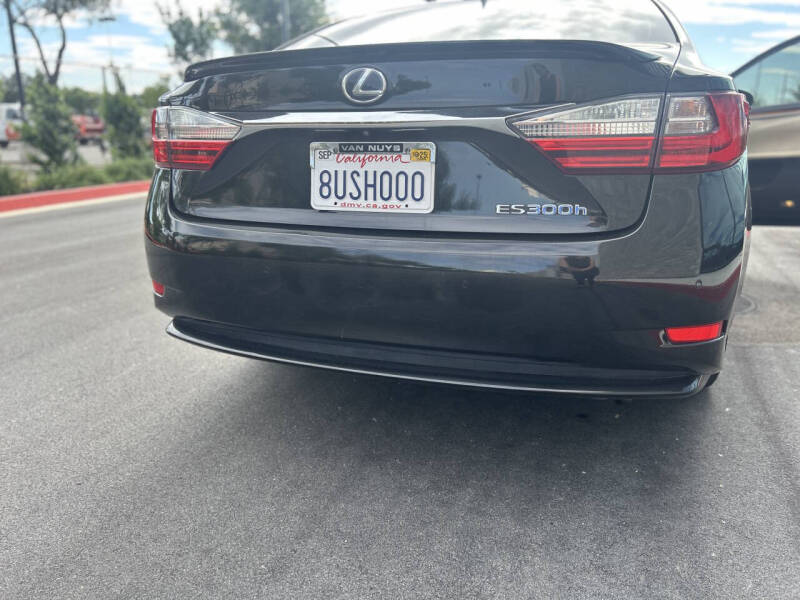 2017 Lexus ES 300h