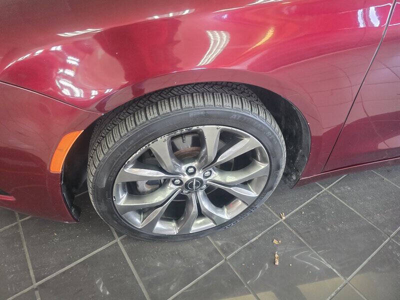 2016 Chrysler 200 S