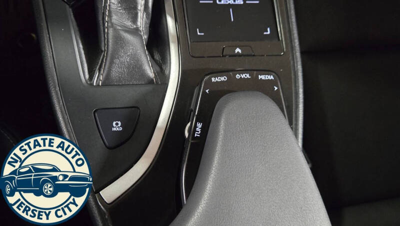 2019 Lexus UX 200 Luxury