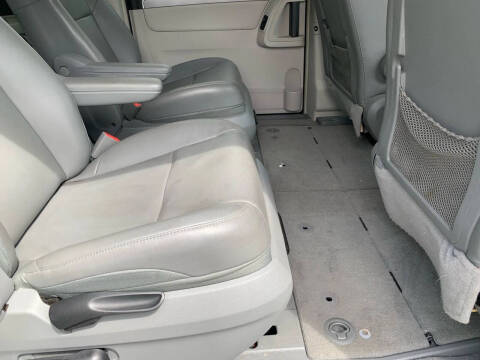 2014 Volkswagen Routan