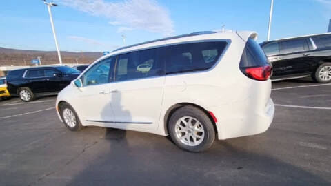2020 Chrysler Pacifica Touring L