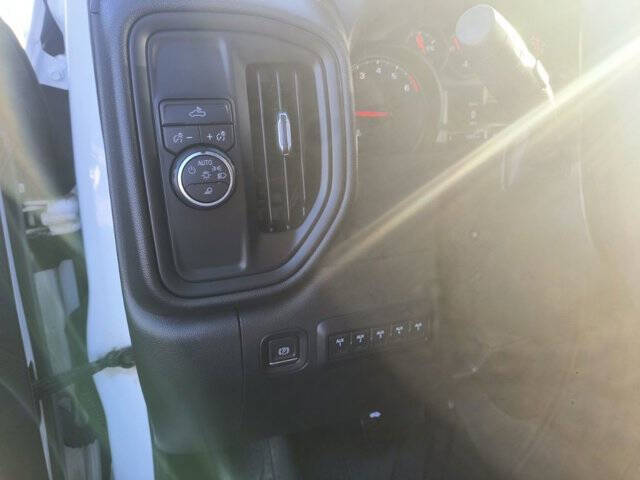 2022 Chevrolet Silverado 3500HD CC Work Truck