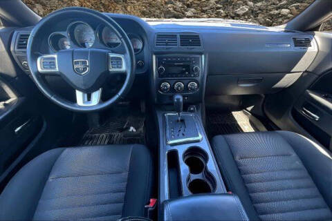 2013 Dodge Challenger SXT