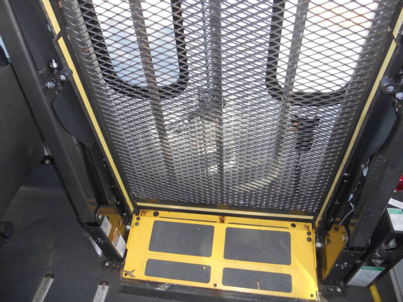 2013 Ford E-Series E-450 SD