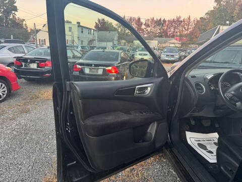 2015 Nissan Pathfinder SV