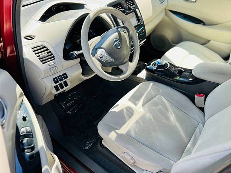 2012 Nissan LEAF