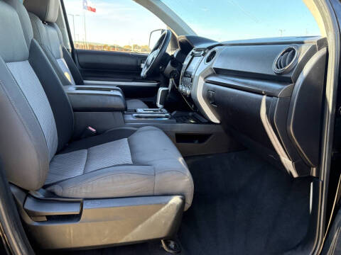 2014 Toyota Tundra SR5