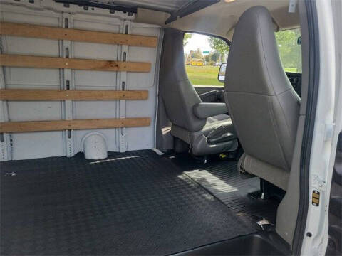 2022 GMC Savana 2500